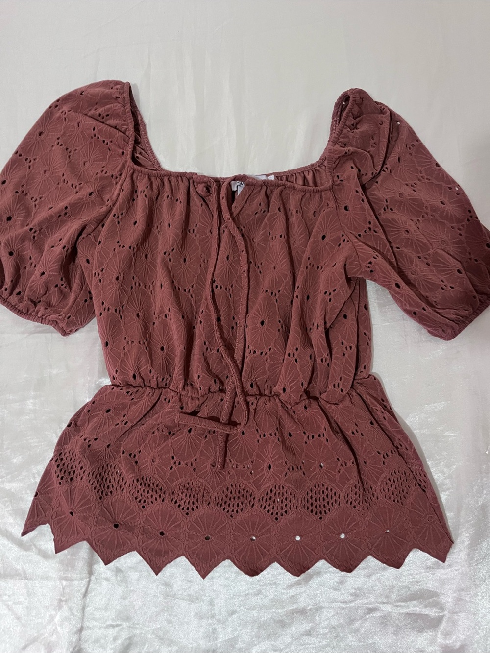 Women's Eyelet Peasant Top - Dusty Rose